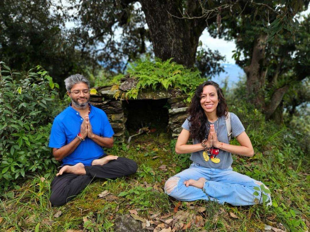 Katyuri Kings Divine Stay- Babaji'S Cave Dwarahat Extérieur photo